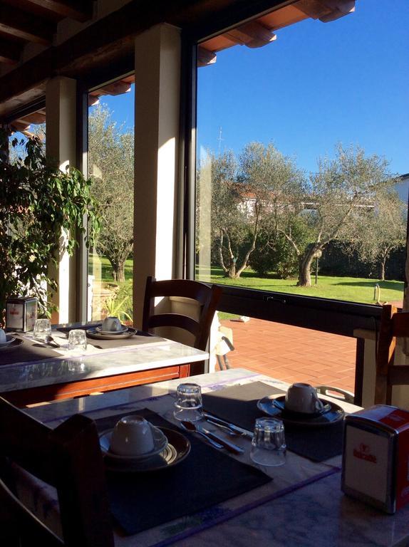 B&B Il Portico Sarzana Buitenkant foto